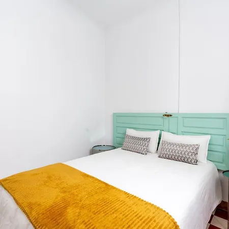Centrico Y Luminoso Apartmán *