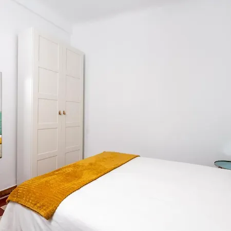 Centrico Y Luminoso Apartmán *